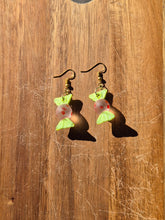 Load image into Gallery viewer, Glass polka dot twist wrap candy earrings.
