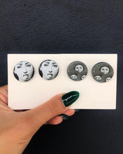 Load image into Gallery viewer, Button-like Stud Earrings
