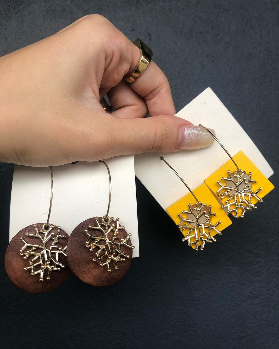 Wood and Gold Branch floral-like Earrings