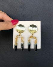 Load image into Gallery viewer, Handmade Resin Black Gold Flakes Earrings
