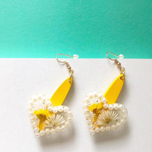 Load image into Gallery viewer, Flowers on Resin Earrings
