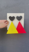 Load and play video in Gallery viewer, 80&#39;s Triangle Earrings
