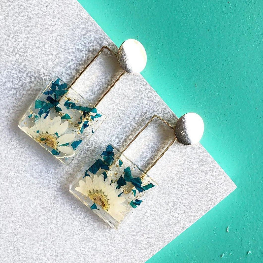 Dried Flower with Hollow Out Square Resin Earrings