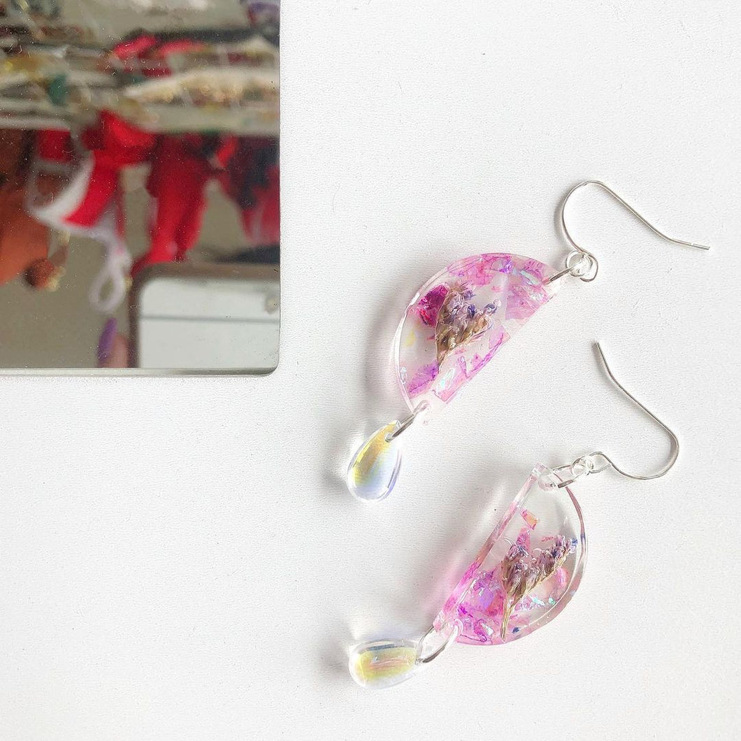 Semicircle Dried Flower Resin Earrings