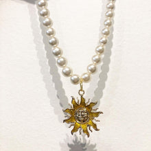 Load image into Gallery viewer, Gold Sun handmade Real-Pearls Necklace
