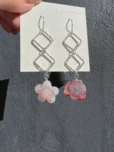 Load image into Gallery viewer, Silver Geometric Dangling Handmade Earrings with Pink Resin Flowers
