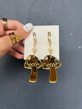 Load image into Gallery viewer, Gold Mushroom Earrings
