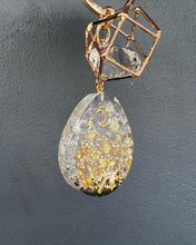 Load image into Gallery viewer, Drop-shaped Gold/Green Notes Hand Made Resin Key Chains
